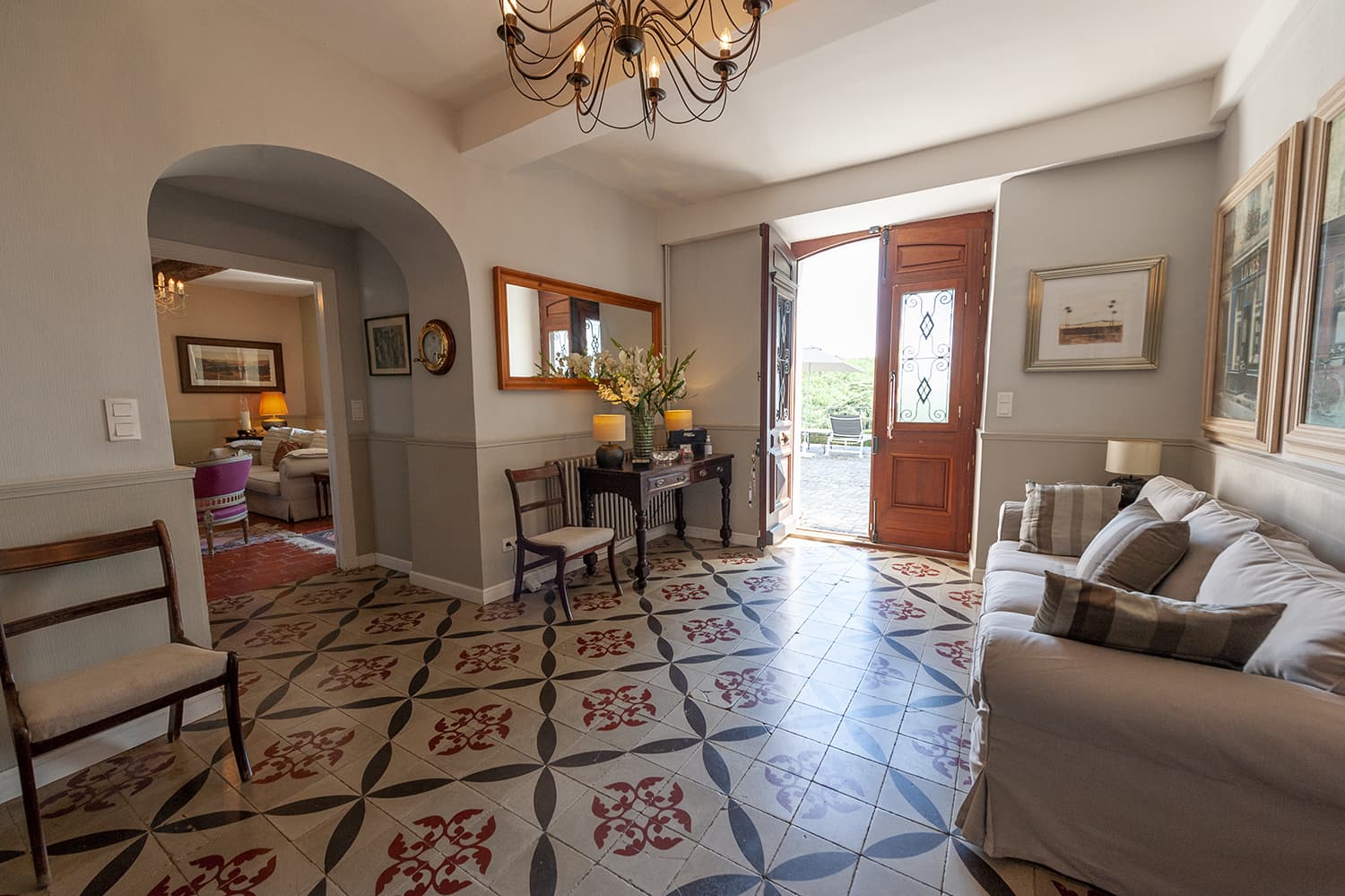 Entrance hallway with Languedoc patterned tiles, Domaine de Nérige