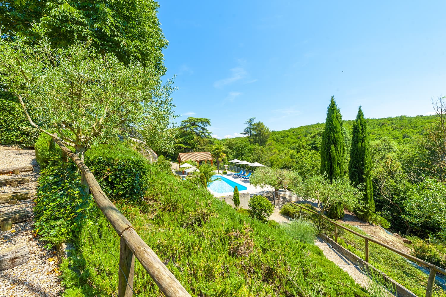 Steps down the the private pool at Domaine de Nérige